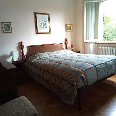 Sofia Accanto Ospedale Con Ampio Giardino