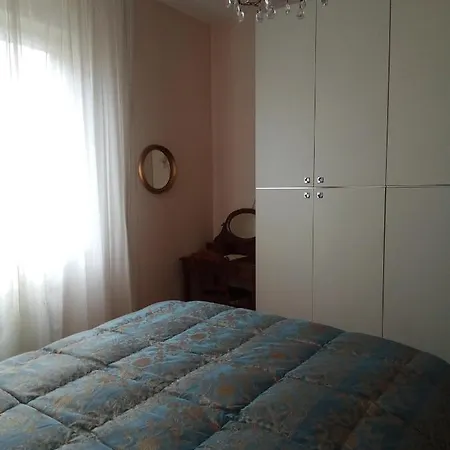 Sofia Accanto Ospedale Con Ampio Giardino