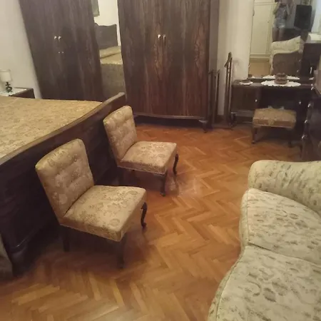 Sofia Accanto Ospedale Con Ampio Giardino Πανσιόν