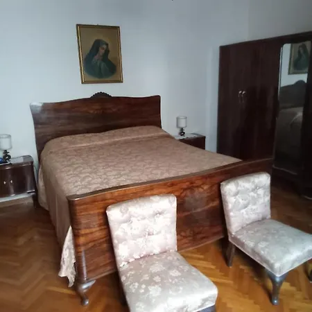 Πανσιόν Sofia Accanto Ospedale Con Ampio Giardino